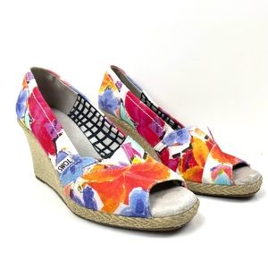 Tom’s Floral Peep Espadrilles Wedges 7.5